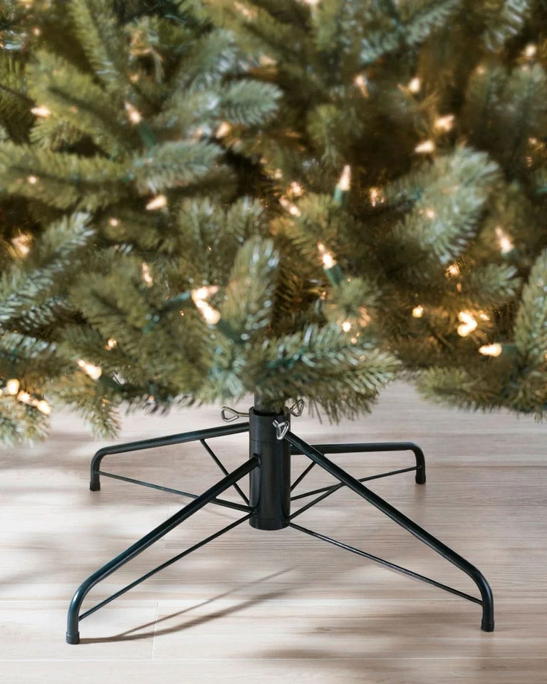 Árvore de Natal Nova York Spruce com Galhos Articulados, Suporte Metálico e Micro LEDs Embutidos